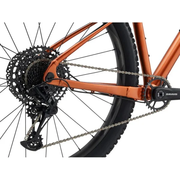 Giant-Fathom-1-29er-Mountain-Bike-2022_dtrfhr-600×600